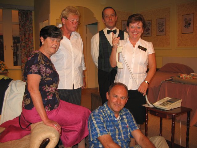 04 The cast 002