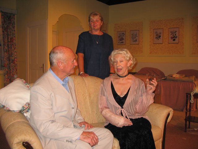 03 The cast 002