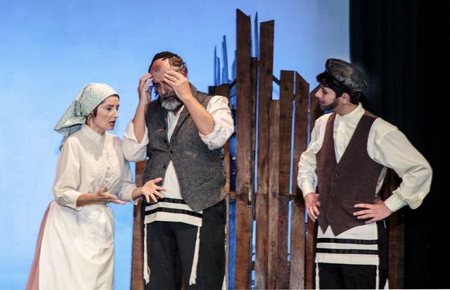 Fiddler on the Roof Dec 2017 (66)