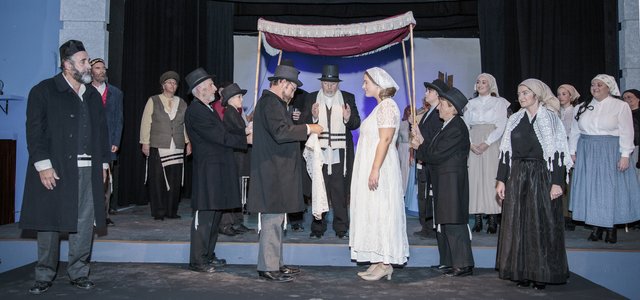 Fiddler on the Roof Dec 2017 (102)