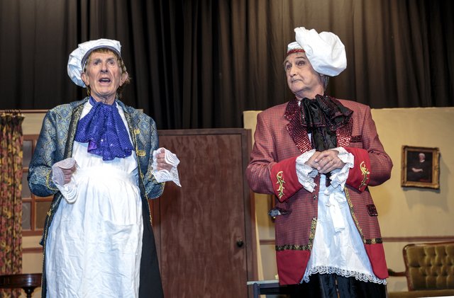 A Christmas Carol (102)