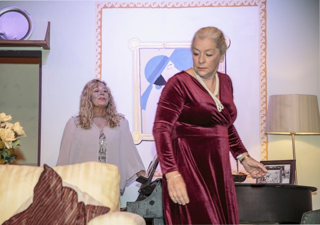 Blithe Spirit (36)