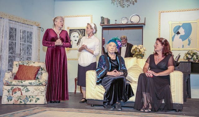 Blithe Spirit (13)